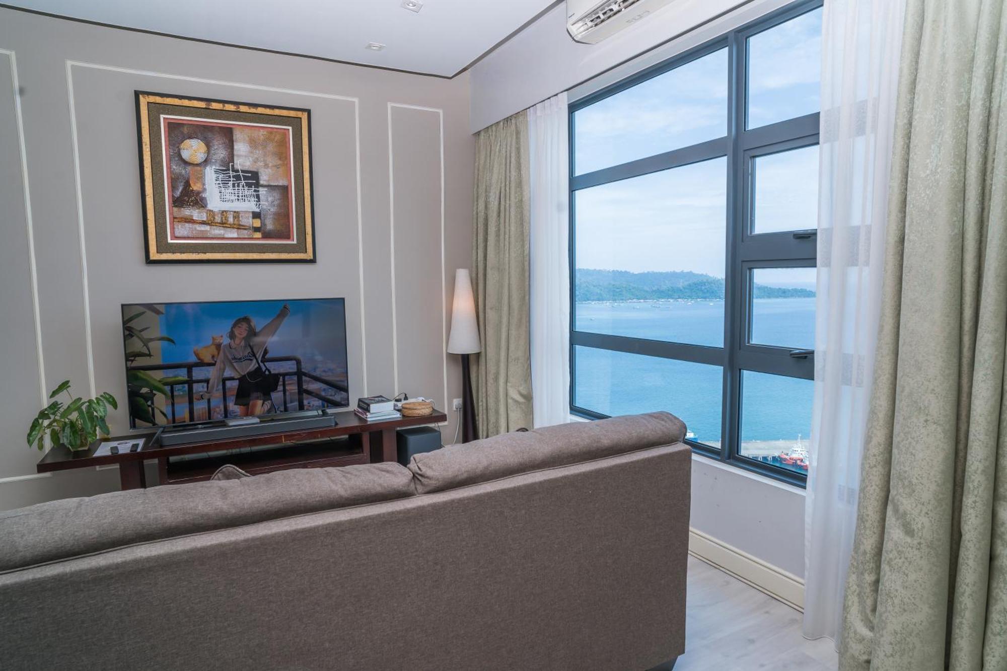 Petronella Suites Apartment @ Jesselton Quay โกตาคินาบาลู ภายนอก รูปภาพ